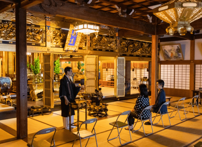 【ガーデンテラスオリジナル 大人の社会科見学】光源寺 朝のお勤め体験