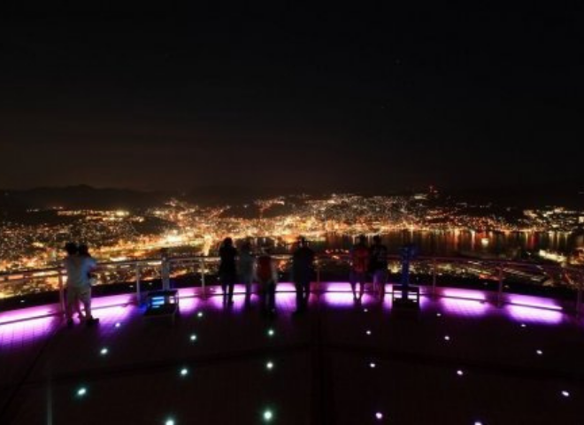 ロープウェイとスロープカーを利用した稲佐山夜景満喫90分コース
